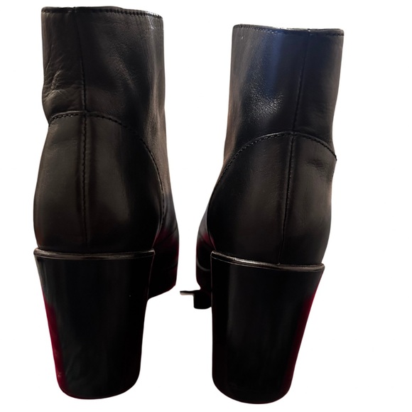 Topshop Black Leather Platform Ankle Boots with Front Zipper - Picture 12 of 13